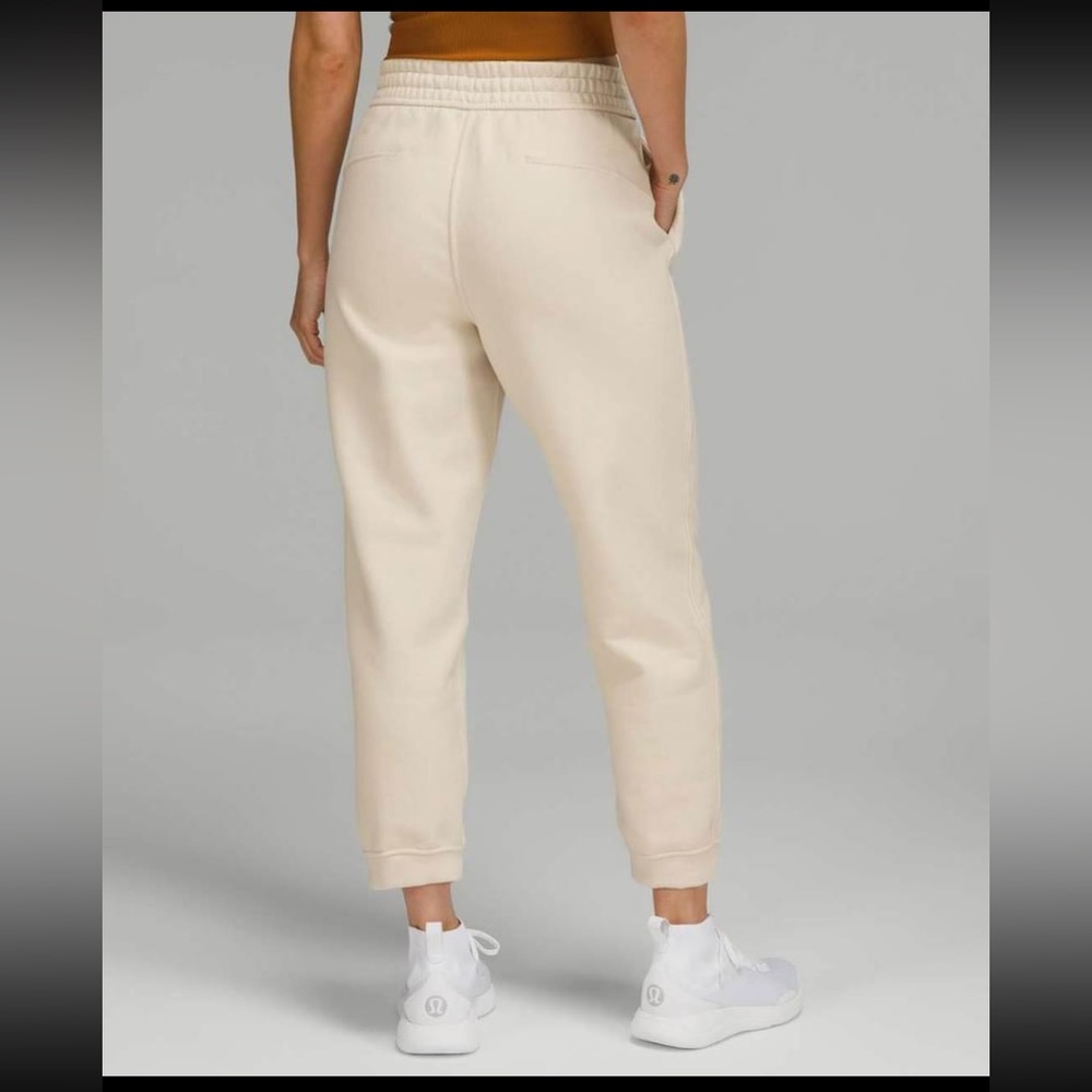 Lululemon joggers